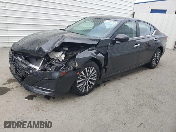2025 Nissan Altima SV with VIN 1N4BL4DV1SN343988, listed as a Copart auction lot 53901555 with 5,728 mi miles and Salvage Title. Bid and sale history available at DreamBid. Image 1.