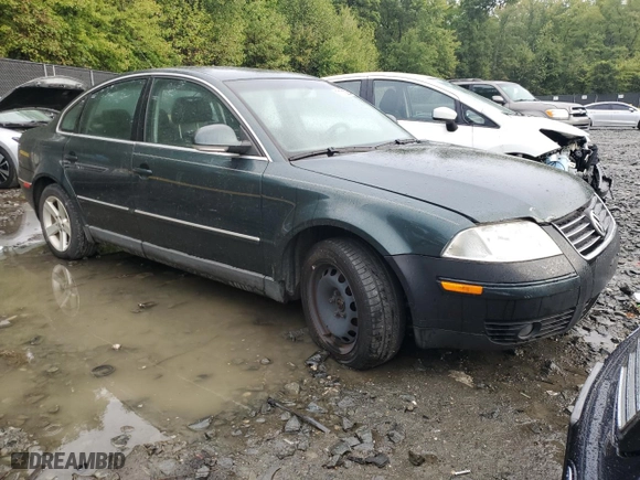 2004 Volkswagen Passat Sedan GLX with VIN WVWRH63B44P205575, listed as a Copart auction lot 71710354 with 187,872 mi miles and Clean Title. Bid and sale history available at carsss.com. Image 4.