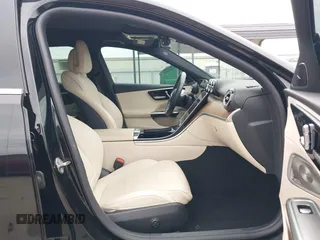 2022 Mercedes-Benz C 300 with VIN W1KAF4GB1NR016184, listed as a IAAI auction lot 41321156 with 43,443 mi miles and . Bid and sale history available at DreamBid. Image 5.