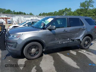 2017 Ford Police Interceptor Utility с VIN 1FM5K8AR0HGE25745, выставлен на аукционе IAAI как лот 42826519 с пробегом 160 893 миль миль и . История ставок и продаж доступна на DreamBid. Изображение 6.