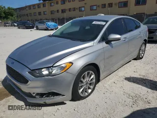 2017 Ford Fusion SE z VIN 3FA6P0H77HR146663, wystawiony jako Copart lot #56322425 z przebiegiem 77 361 mil mil oraz Tytuł czysty. Historia ofert i sprzedaży dostępna na DreamBid. Obrazek 1.
