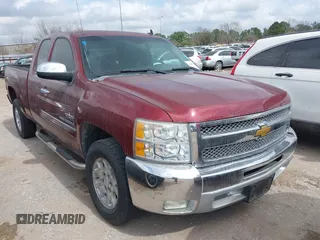2013 Chevrolet Silverado 1500 LT with VIN 1GCRCSE02DZ385226, listed as a IAAI auction lot 41450120 with 113,163 mi miles and . Bid and sale history available at DreamBid. Image 1.