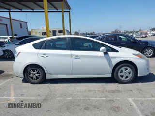 2010 Toyota Prius II z VIN JTDKN3DU8A0226619, wystawiony jako IAAI lot #42303693 z przebiegiem 123 068 mil mil oraz . Historia ofert i sprzedaży dostępna na DreamBid. Obrazek 13.