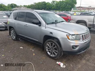 2016 Jeep Compass Sport z VIN 1C4NJCBA8GD699861, wystawiony jako IAAI lot #42380213 z przebiegiem 120 538 mil mil oraz . Historia ofert i sprzedaży dostępna na DreamBid. Obrazek 1.