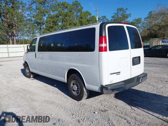 2015 Chevrolet Express Passenger LT with VIN 1GAZG1FG4F1145356, listed as a IAAI auction lot 41768799 with 134,492 mi miles and . Bid and sale history available at DreamBid. Image 3.