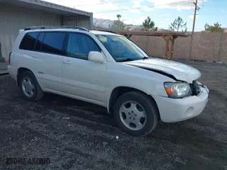 2007 Toyota Highlander w/3rd Row with VIN JTEEP21AX70209966, listed as a IAAI auction lot 41740667 with 113,262 mi miles. Bid and sale history available at carsss.com. Image 1.