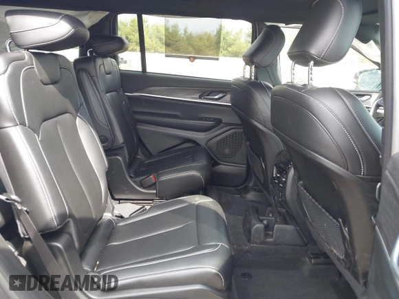 2024 Jeep Grand Cherokee Limited with VIN 1C4RJKBG6R8617895, listed as a IAAI auction lot 42084511 with 8,735 mi miles and . Bid and sale history available at DreamBid. Image 8.