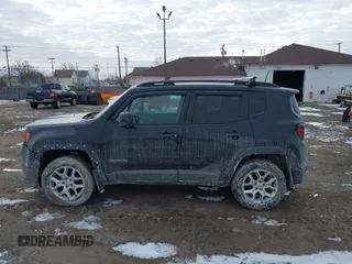 2016 Jeep Renegade Latitude with VIN ZACCJBBTXGPC51013, listed as a IAAI auction lot 41708394 with 150,512 mi miles. Bid and sale history available at carsss.com. Image 14.