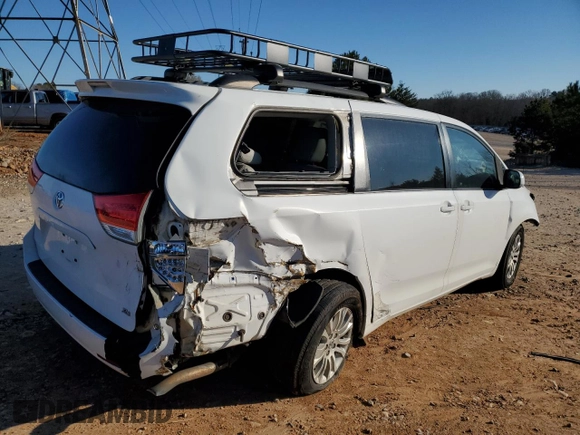 2011 Toyota Sienna XLE AAS с VIN 5TDYK3DC2BS094482, выставлен на аукционе Copart как лот 41777475 с пробегом 183 545 миль миль и Списание • Salvage title. История ставок и продаж доступна на DreamBid. Изображение 3.