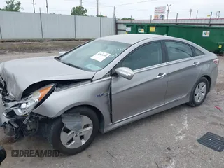 2012 Hyundai Sonata Hybrid with VIN KMHEC4A45CA054605, listed as a IAAI auction lot 42045509 with 188,852 mi miles and . Bid and sale history available at DreamBid. Image 16.