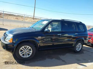 2005 Suzuki XL-7 LX with VIN JS3TY92V454100123, listed as a IAAI auction lot 41647668 with 83,293 mi miles. Bid and sale history available at carsss.com. Image 14.