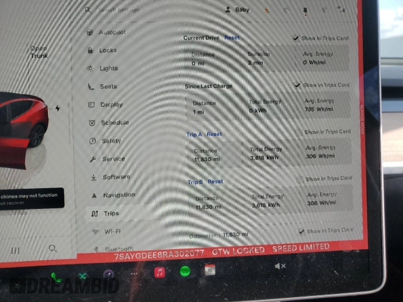 2024 Tesla Model Y Long Range z VIN 7SAYGDEE8RA302077, wystawiony jako Copart lot #52622465 z przebiegiem 11 830 mil mil oraz Szkoda całkowita • Salvage title. Historia ofert i sprzedaży dostępna na DreamBid. Obrazek 9.