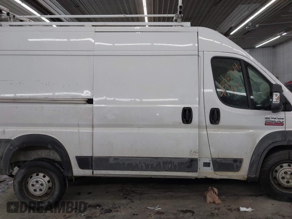 2014 Ram ProMaster Cargo with VIN 3C6TRVCG4EE101220, listed as a IAAI auction lot 41323764 with 270,810 mi miles. Bid and sale history available at carsss.com. Image 13.