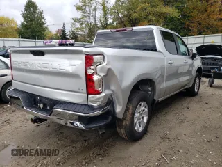 2021 Chevrolet Silverado 1500 LT with VIN 3GCUYDETXMG390420, listed as a Copart auction lot 84919714 with 30,745 mi miles and Non Repairable. Bid and sale history available at carsss.com. Image 4.