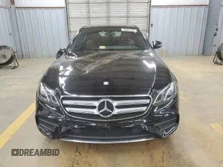 2017 Mercedes-Benz E 300 Luxury with VIN WDDZF4KB5HA054823, listed as a Copart auction lot 63022395 with 60,890 mi miles and Salvage title. Bid and sale history available at DreamBid. Image 5.
