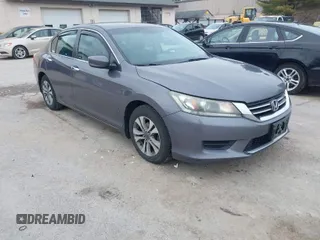 2014 Honda Accord LX z VIN 1HGCR2F35EA223881, wystawiony jako IAAI lot #42032657 z przebiegiem 231 450 mil mil oraz . Historia ofert i sprzedaży dostępna na DreamBid. Obrazek 1.
