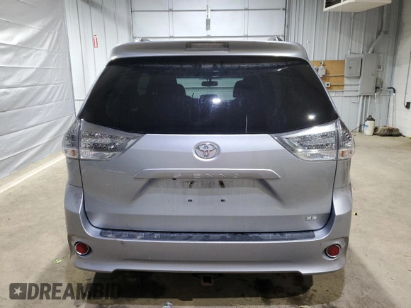 2017 Toyota Sienna SE with VIN 5TDXZ3DC6HS852078, listed as a Copart auction lot 51044615 with 81,552 mi miles and Salvage title. Bid and sale history available at DreamBid. Image 6.