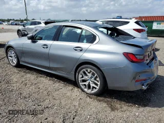 2025 BMW 3 Series 330i with VIN 3MW69CW05S8F32987, listed as a Copart auction lot 51054715 with 1,613 mi miles and Clean Title. Bid and sale history available at carsss.com. Image 2.