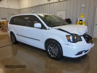 2014 Chrysler Town & Country S with VIN 2C4RC1HG0ER472251, listed as a Copart auction lot 42042705 with 89,303 mi miles and Clean Title. Bid and sale history available at carsss.com. Image 4.