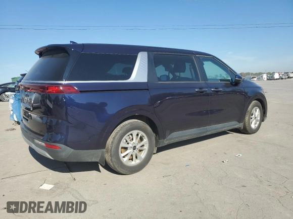 2024 Kia Carnival LX with VIN KNDNB4H3XR6329482, listed as a Copart auction lot 72380314 with 10,899 mi miles and Salvage Title. Bid and sale history available at carsss.com. Image 3.