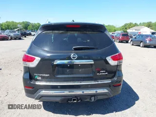 2015 Nissan Pathfinder S z VIN 5N1AR2MM6FC617716, wystawiony jako IAAI lot #42216787 z przebiegiem 148 166 mil mil oraz . Historia ofert i sprzedaży dostępna na DreamBid. Obrazek 17.