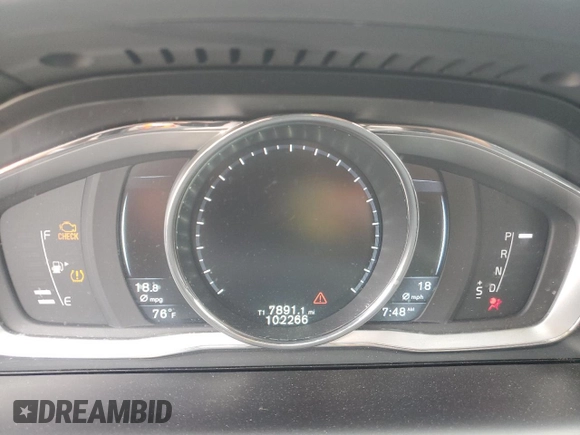 2015 Volvo XC60 T5 Drive-E Premier с VIN YV440MDK7F2762062, выставлен на аукционе Copart как лот 54971065 с пробегом 102 266 миль миль и Чистый • Clean title. История ставок и продаж доступна на DreamBid. Изображение 9.