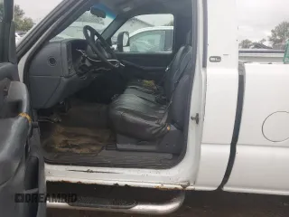 2001 GMC Sierra 1500 with VIN 1GTGC24U81Z198225, listed as a Copart auction lot 72794774 with Not Provided miles and Salvage Title. Bid and sale history available at DreamBid. Image 7.