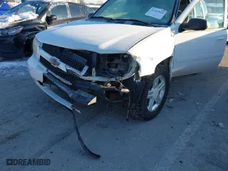 2007 Chevrolet TrailBlazer LT with VIN 1GNDT13S472161260, listed as a IAAI auction lot 41307816 with 183,439 mi miles. Bid and sale history available at carsss.com. Image 6.