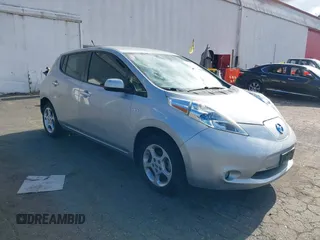2011 Nissan LEAF SL-e z VIN JN1AZ0CP2BT008771, wystawiony jako IAAI lot #39745384 z przebiegiem 64 758 mil mil oraz . Historia ofert i sprzedaży dostępna na DreamBid. Obrazek 1.