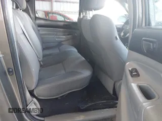 2014 Toyota Tacoma with VIN 3TMMU4FN4EM072128, listed as a IAAI auction lot 42479725 with 287,877 mi miles and . Bid and sale history available at DreamBid. Image 8.