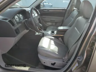 2009 Chrysler 300 Touring with VIN 2C3LA53V89H565107, listed as a Copart auction lot 54717035 with Not Provided miles and Clean Title. Bid and sale history available at carsss.com. Image 7.