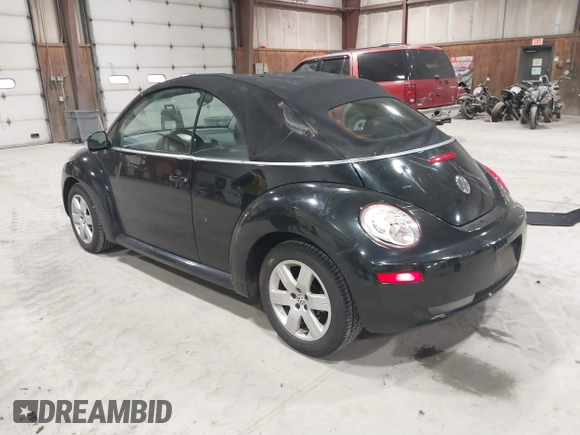 2007 Volkswagen Beetle with VIN 3VWRG31Y47M402407, listed as a IAAI auction lot 41719012 with 67,540 mi miles and . Bid and sale history available at DreamBid. Image 3.