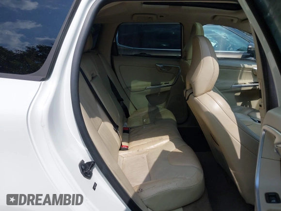 2010 Volvo XC60 3.2L with VIN YV4982DL3A2065797, listed as a IAAI auction lot 42557143 with 167,700 mi miles and . Bid and sale history available at DreamBid. Image 8.