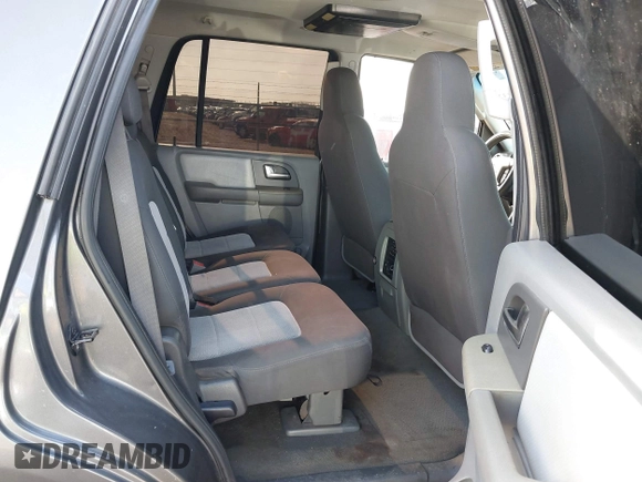 2004 Ford Expedition Special Service z VIN 1FMRU15W44LB49378, wystawiony jako IAAI lot #42025232 z przebiegiem 197 811 mil mil oraz . Historia ofert i sprzedaży dostępna na DreamBid. Obrazek 8.