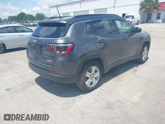 2022 Jeep Compass Latitude with VIN 3C4NJCBB4NT137245, listed as a IAAI auction lot 42356177 with 95,577 mi miles and . Bid and sale history available at DreamBid. Image 4.