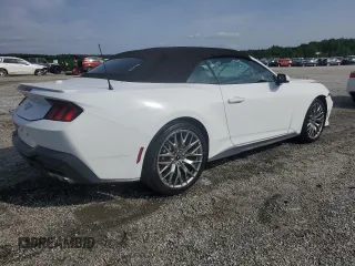 2024 Ford Mustang EcoBoost z VIN 1FAGP8UH8R5135709, wystawiony jako Copart lot #57393045 z przebiegiem 1 267 mil mil oraz Szkoda całkowita • Salvage title. Historia ofert i sprzedaży dostępna na DreamBid. Obrazek 3.