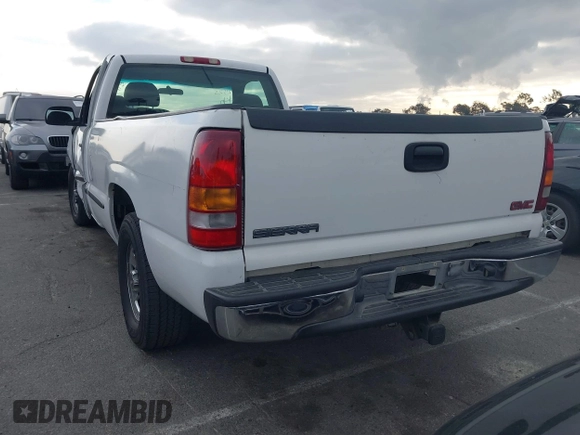 2000 GMC New Sierra 1500 SLE with VIN 1GTEC14T4YE363679, listed as a IAAI auction lot 41467204 with 150,724 mi miles. Bid and sale history available at carsss.com. Image 3.