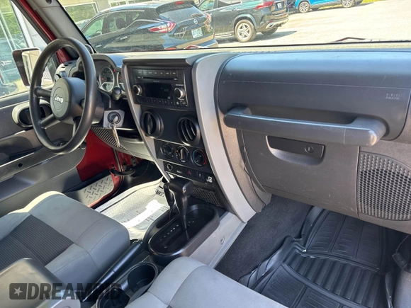 2010 Jeep Wrangler Sport с VIN 1J4AA2D14AL176981, выставлен на аукционе IAAI как лот 42637257 с пробегом 175 452 миль миль и . История ставок и продаж доступна на DreamBid. Изображение 6.