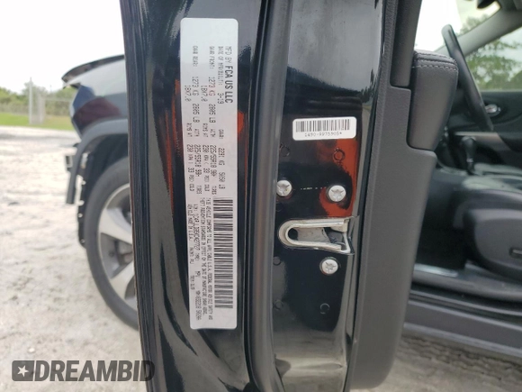 2019 Jeep Cherokee Limited with VIN 1C4PJLDB5KD427727, listed as a Copart auction lot 59300595 with 153,147 mi miles and Non repairable. Bid and sale history available at DreamBid. Image 14.