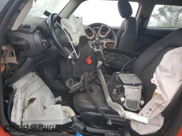 2020 MINI Hardtop Cooper with VIN WMWXR3C00L2L53779, listed as a Copart auction lot 80743904 with Not provided miles and Non repairable. Bid and sale history available at DreamBid. Image 7.