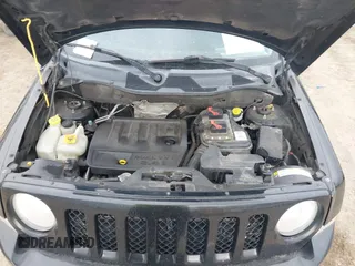 2013 Jeep Patriot Sport with VIN 1C4NJRBB5DD138928, listed as a IAAI auction lot 41642193 with 220,125 mi miles and . Bid and sale history available at carsss.com. Image 10.
