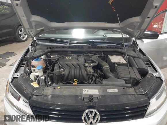 2014 Volkswagen Jetta S z VIN 3VW2K7AJXEM208116, wystawiony jako IAAI lot #42076606 z przebiegiem 118 917 mil mil oraz . Historia ofert i sprzedaży dostępna na DreamBid. Obrazek 10.