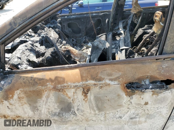2020 Honda CR-V EX-L z VIN 5J6RW2H87LL004684, wystawiony jako Copart lot #59262255 z przebiegiem Nie podano mil oraz Nie do naprawy • Non repairable. Historia ofert i sprzedaży dostępna na DreamBid. Obrazek 7.