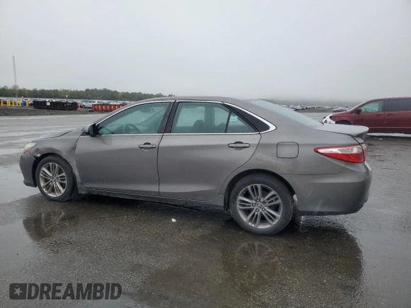 2015 Toyota Camry XLE z VIN 4T1BF1FK4FU985826, wystawiony jako Copart lot #55783835 z przebiegiem 214 790 mil mil oraz Czysty tytuł • Clean title. Historia ofert i sprzedaży dostępna na DreamBid. Obrazek 2.