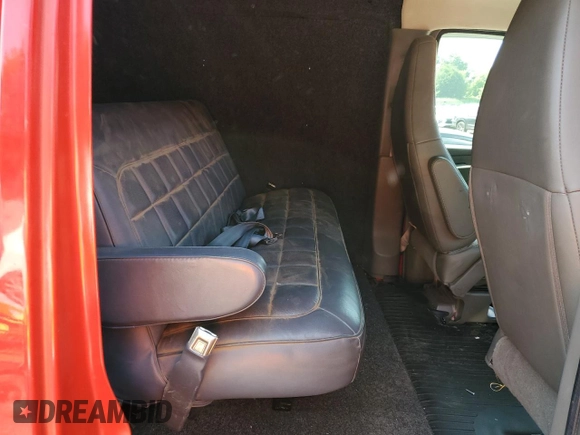 2003 Chevrolet Express Cargo z VIN 1GCFG15T431220187, wystawiony jako Copart lot #60332025 z przebiegiem 151 706 mil mil oraz Szkoda całkowita • Salvage title. Historia ofert i sprzedaży dostępna na DreamBid. Obrazek 11.