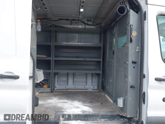 2018 Ford Transit with VIN 1FTYE1CM7JKB09229, listed as a IAAI auction lot 41851224 with 33,916 mi miles and . Bid and sale history available at DreamBid. Image 8.