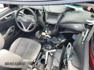 2013 Hyundai Veloster w/Gray Int с VIN KMHTC6AD1DU085546, выставлен на аукционе Copart как лот 58467755 с пробегом 130 932 миль миль и Списание • Salvage title. История ставок и продаж доступна на DreamBid. Изображение 8.
