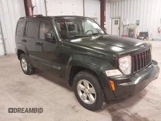 2010 Jeep Liberty Sport z VIN 1J4PN2GK1AW168726, wystawiony jako IAAI lot #42317913 z przebiegiem 107 515 mil mil oraz . Historia ofert i sprzedaży dostępna na DreamBid. Obrazek 1.