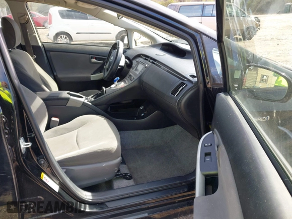 2015 Toyota Prius Four with VIN JTDKN3DU5F0473569, listed as a IAAI auction lot 41842759 with 298,511 mi miles. Bid and sale history available at carsss.com. Image 5.