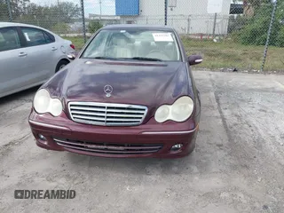 2006 Mercedes-Benz C 280 Luxury с VIN WDBRF54HX6A901980, выставлен на аукционе IAAI как лот 41437202 с пробегом Не указан миль и . История ставок и продаж доступна на DreamBid. Изображение 6.